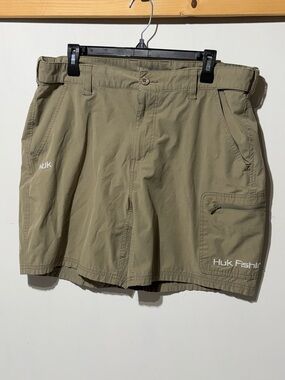 Huk Men's Khaki Performance Fishing Shorts